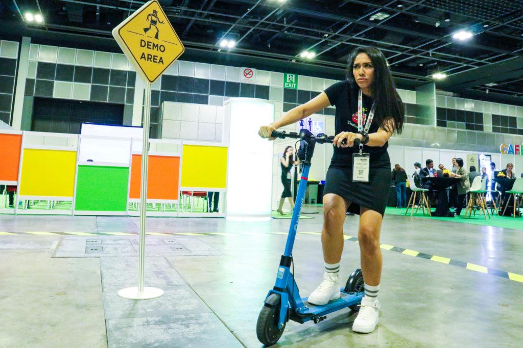 Gabby testing the micro-EV from Telepod (and how it'll look in pictures).