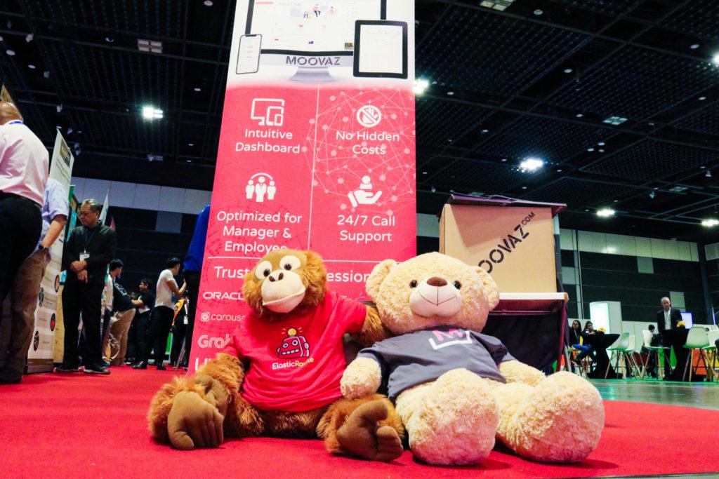 Tony hanging out with a new friend at Home Delivery Asia 2019
